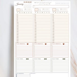 Pode incluir: Uma p&aacute;gina de planejador bege e branca sem data para janeiro, com um calend&aacute;rio, hor&aacute;rio di&aacute;rio e se&ccedil;&otilde;es para metas, humor, ingest&atilde;o de &aacute;gua e acompanhamento de exerc&iacute;cios. Inclui listas de "Tarefas" e espa&ccedil;o para anota&ccedil;&otilde;es.