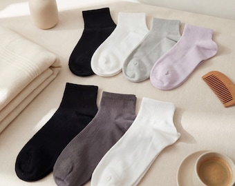 100% Cotton Seamless Toe Lightweight Airflow Mesh Breathable Mid-Calf Socks, Crew Socks for Men and Women, All-Day Fresh, Gift