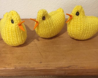 Set of TWO Knitted chicks - yellow or white