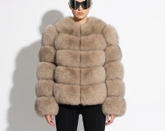 Manteau en fourrure de renard beige : veste de luxe faite main pour femme