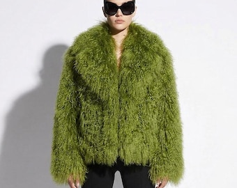 Veste de luxe verte en fourrure d'agneau de Mongolie | Manteau d'hiver tibétain naturel à poils longs en peau de mouton bouclée