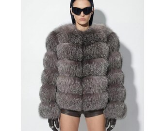 Manteau en fourrure de renard gris givré : veste givrée de luxe pour femme faite main