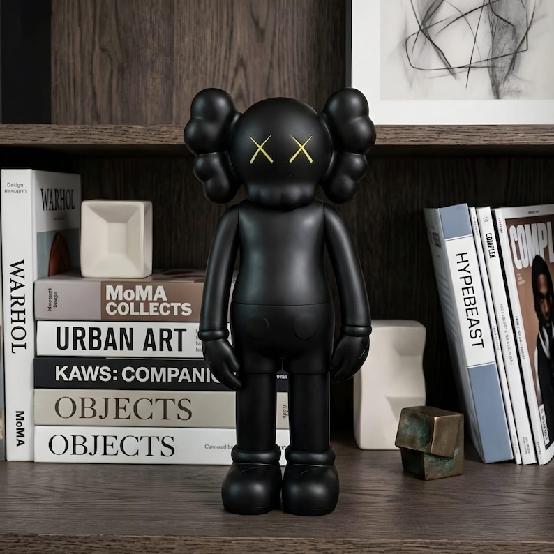 Street Art Toy replica , Minimalist Urban Figurine Black