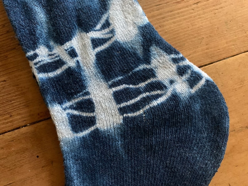 Mens/'s Hand Dyed Shibori Indigo Stripe Dyed Cotton Ankle Socks Boho Bohemian Hippie socks Leg Funky fashion Christmas Present Gift Tie Dye