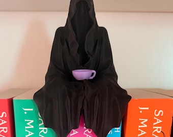 Mysterious Suriel Tea Drinker Shelf Sitter