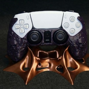 Veroudering van de controller voor PS5 en Xbox: organisch ontwerp met een buitenaardse look