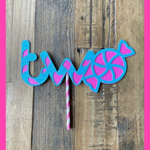 Cake topper
