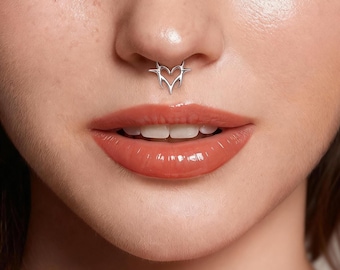 Anello per setto a forma di cuore in titanio G23 con clicker – Gioielli da piercing 16G per setto, daith, naso, labbro, elica e cartilagine