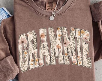 Grammie PNG, Floral Wildflower Grammie Shirt Design, Boho Varsity Grandma Graphic, Mothers Day Gift, Sublimation File, Instant Download