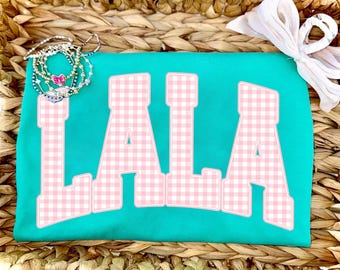 Lala PNG, rosa gingham Lala mormors skjorta design, kokett Varsity Lala grafik, Lala mors dag present sublimering