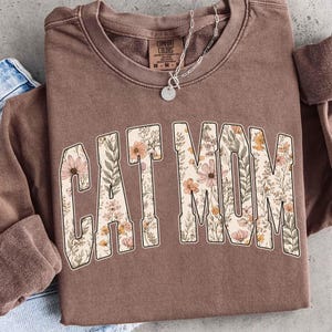 Cat Mom PNG, Floral Wildflower Cat Mom Shirt Design, Mothers Day Gift, Boho Varsity Cat Lover Graphic, Sublimation File, Instant Download image 1