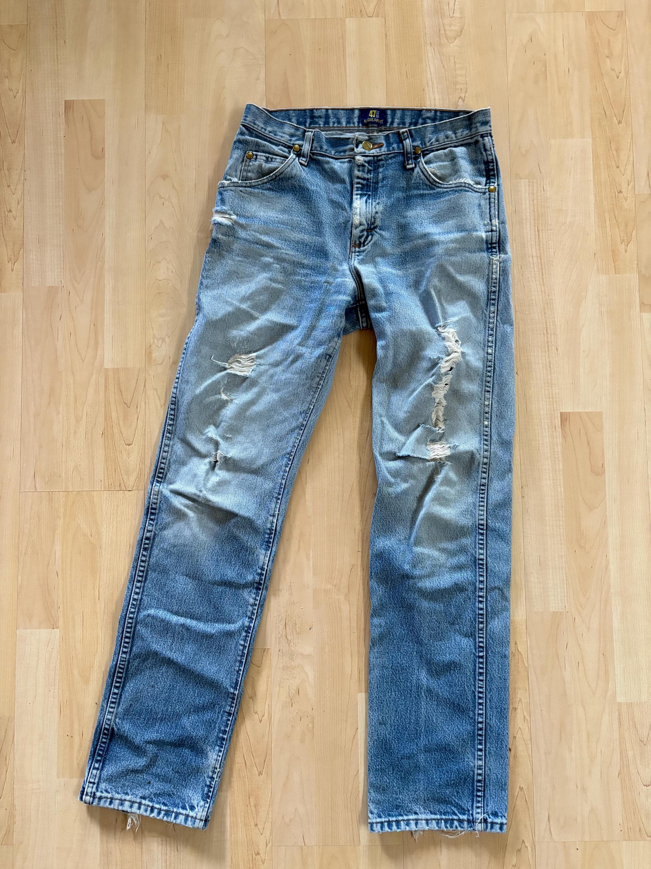 Vintage Wrangler 47MWZ Jeans 32x34 Distressed Cowboy Cut Made in 