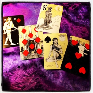 El diseño del puente con las cartas Playing Oracle Cartomancy