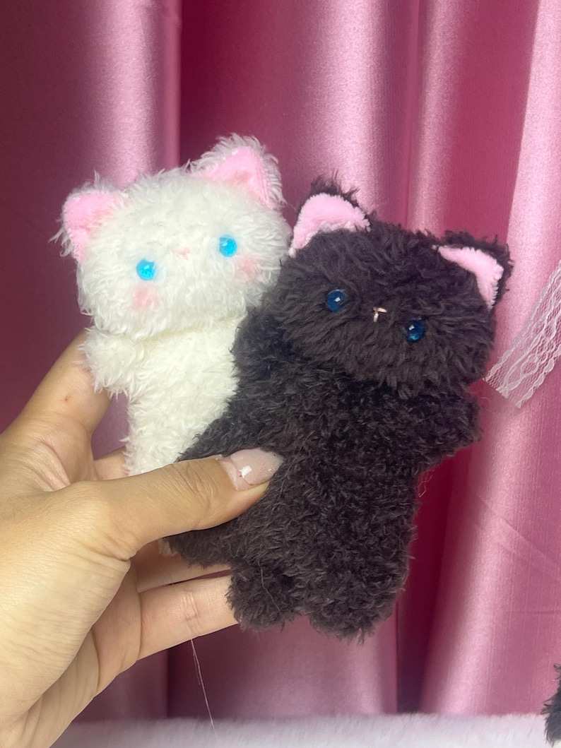 Pocket Bibi Squishy Cat Plush, Handgjord Plyschleksak, Plyschgåva bild 1