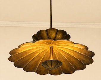 Vintage Brass Flower Chandelier - Elegant Pendant Lighting Fixture