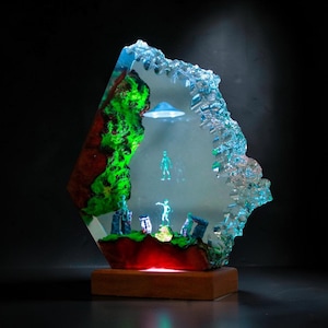 UFO Alien LED Resin Lamp Sci Fi Night Light Desk Lamp