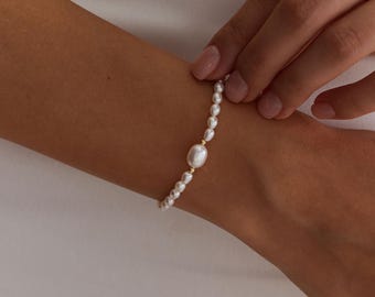 Freshwater Pearl Bracelet, Bridal Pearl Bracelet, Wedding Bracelet, Bridesmaid Bracelet, Bride Jewelry, Maid of Honor Gift, Gift for Her