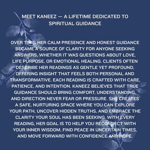 Op de afbeelding: Donkerblauwe afbeelding met witte tekst: "MEET KANEEZ - A LIFETIME DEDICATED TO SPIRITUAL GUIDANCE." De tekst beschrijft spirituele begeleiding, helderheid en emotionele genezing. De afbeelding heeft een bloemenontwerp in de linkerbovenhoek.