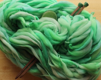 Thick and Thin Yarn, Handspun Yarn Green, Hand Dyed Merino Wool Yarn, Pastel Yarn, Chunky Crochet Yarn Blue, Knitting Wool, Weaving Supplies