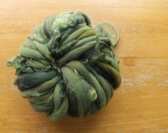 Hilo rizado, hilo verde bosque, hilo súper grueso, hilo grueso y fino, regalo para tejedores, hilo artístico grueso hilado a mano, hilo único, hilo lockspun
