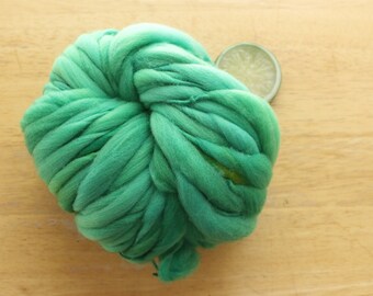 Emerald Green Yarn, Handspun Yarn, Thick and Thin Yarn, Weaving Yarn, Merino Yarn, Knitting Wool, Super Chunky Yarn, Hand Dyed Bulky Yarn