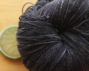 Black and Purple Yarn, Handspun Wool Yarn, Merino Sock Yarn, Fingeringweight Yarn, Knitting Wool, Lavender Yarn, Crochet Yarn, Thin Yarn