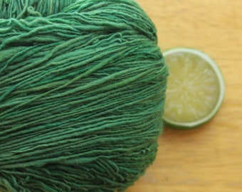 Emerald Green Yarn, Hand Dyed Merino Wool Yarn, Handspun Yarn, Fingeringweight Yarn, Knitting Wool, Crochet Yarn, Shawl Yarn, Handmade Yarn