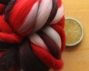 Handgesponnene Wolle, Rotes und Schwarzes Garn, Weißes Garn, Kastanienbraunes Garn, Superwash Merino Wolle, Superfeines Merinogarn, Große Wolle, Graue Weiche Wolle