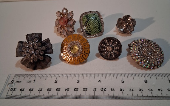 Stretch Rings. 7 total. Statement. - image 1