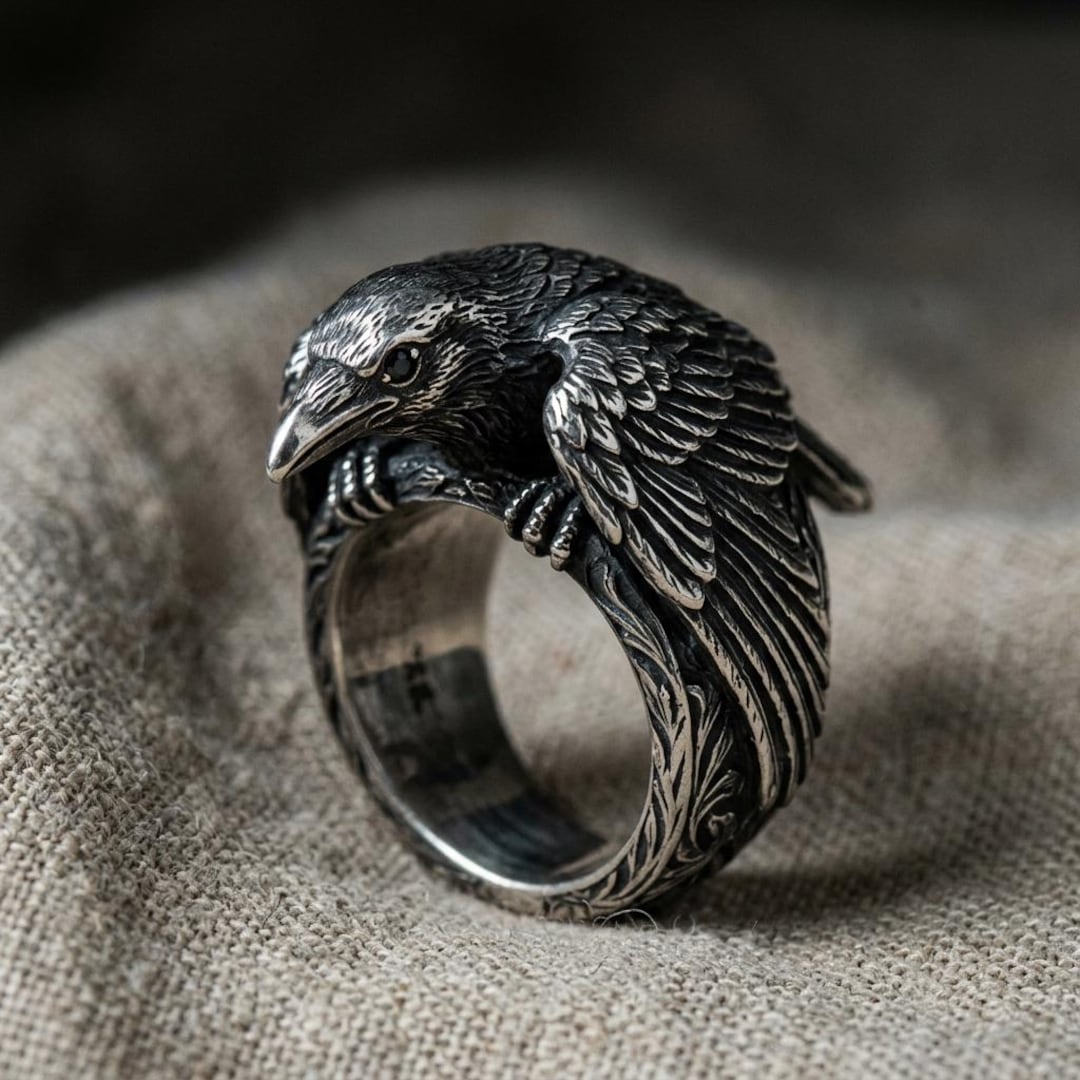 Raven Bird Ring, Silver Gothic Animal Statement Band With Detailed ...