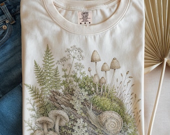 Maglietta con funghi botanici, maglietta estetica con lumaca, t-shirt vintage Forestcore, regalo Comfort Colors per amanti della natura, maglietta Boho con funghi