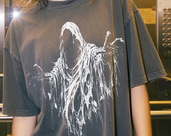 Maglietta di Halloween con la Morte del 2000, t-shirt vintage in stile gotico, maglietta con grafica spettrale e scheletro, regalo horror Comfort Colors
