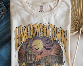 T-shirt retrò Halloweentown Est 1998, maglietta vintage per la stagione spettrale, top autunnale horror accogliente, colori comodi, regalo di Halloween