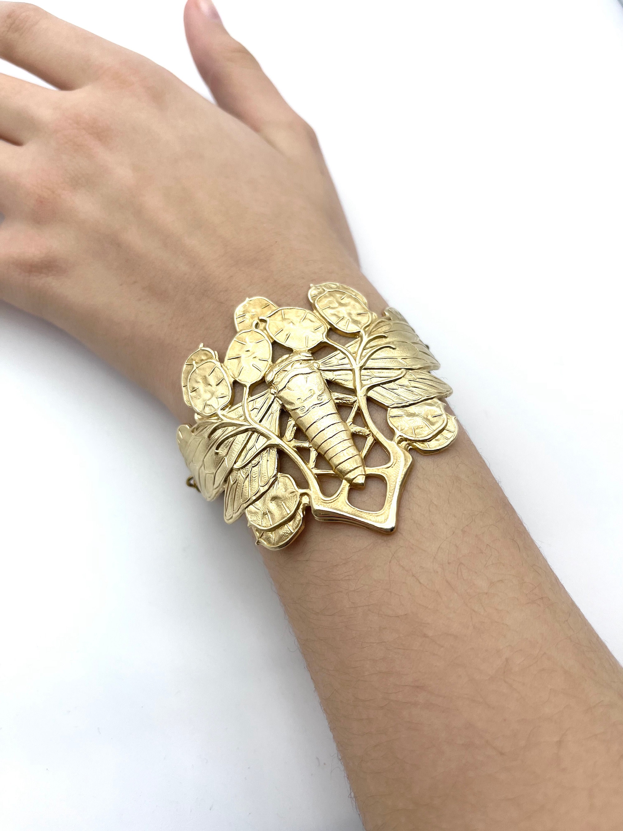 Cicada Bracelet With Honesty Leaves
