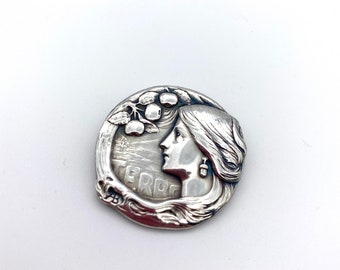 Broche de Mujer Elemento