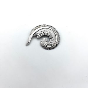 Curled Feather Brooch image 1