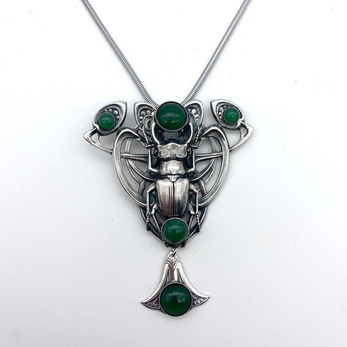 Collier cerf avec verre vintage