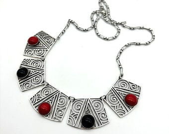 Deco Cutout Necklace With Red & Black Stones