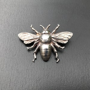 Bee Brooch