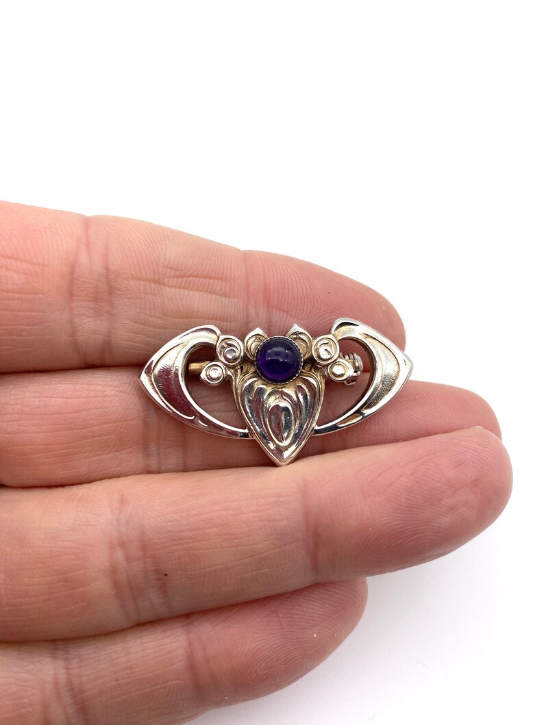 Jugendstil Herz Brosche mit Amethyst Bild 3