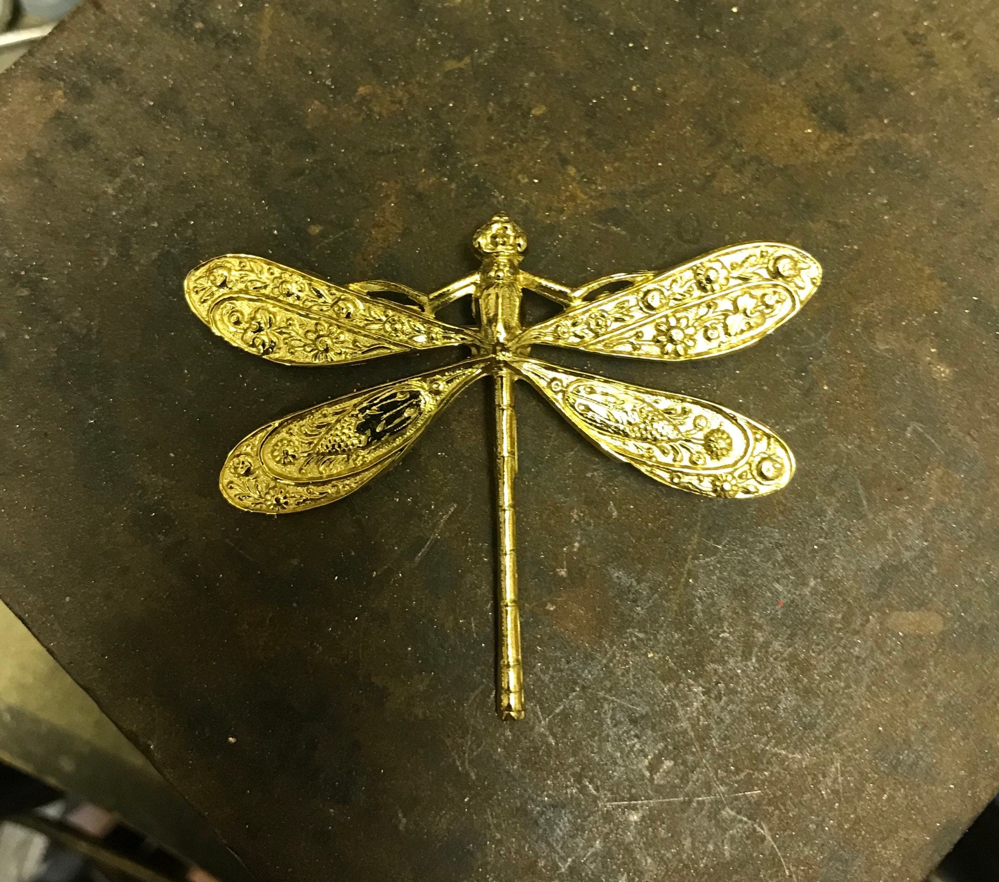 Gold dragonfly brooch deals