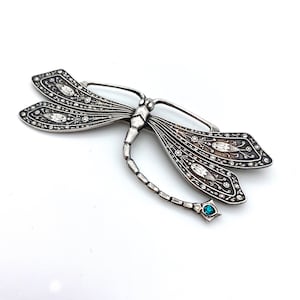 Dragonfly brooch With Curved Tail