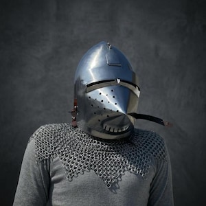 Handcrafted Steel Bascinet Helmet, Chainmail Aventail, Knight Armor Replica