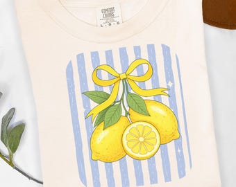 Lemon Bow Comfort Colors® Shirt, Cute Lemon Graphic Tee, Summer Citrus T-Shirt, Lemon Aesthetic Shirt, Fresh Lemon Design Tee, Summer Outfit