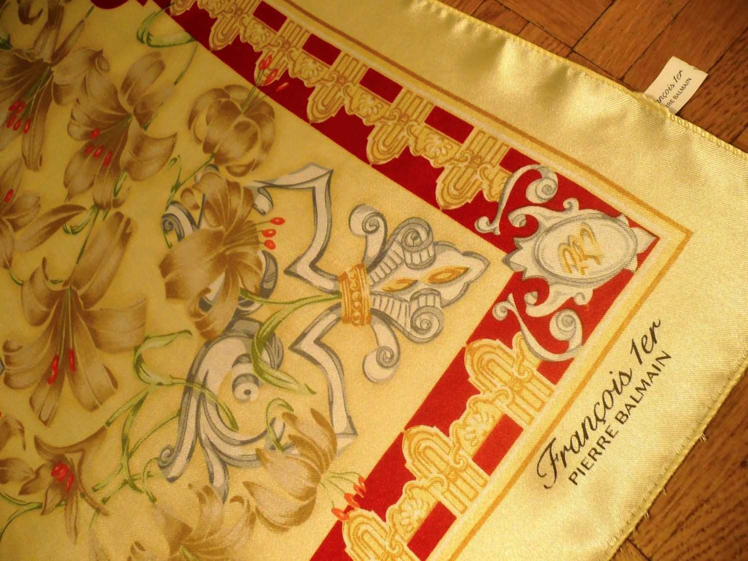 Vintage PiERRE BALMAIN SQuARE ScARF FRANçOIS 1er Baroque PARiS Etsy