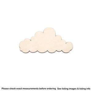 Figura de madera sin acabado con forma de nube, cortada con láser, disponible en varios tamaños.