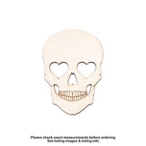 Tête de mort avec coeur yeux-détails en bois-décor gothique de la Saint-Valentin-têtes de mort et os-différentes tailles-bois brut-bricolage-effrayant coeurs-rocker-amour