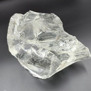 150 karat certifierad vit safir rå från Madagaskar | Oslipad rå kristall ädelsten för smyckestillverkning | September födelsesten
