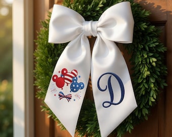 Gepersonaliseerde patriottische Disney-krans sjerpboog, aangepast monogram VS deurstrik, decor rood wit blauwe ballon, cadeau 4 juli