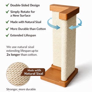 Puede incluir: Rascador para gatos de doble cara con base y parte superior de madera. La superficie para rascar es de sisal natural, m&aacute;s duradero que el algod&oacute;n. El texto dice "Double-Sided Cat Scratcher" y "Simply Rotate for a New Surface".